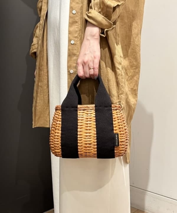 makita mikaさんの「BEAMS WOMEN｜ビーチサイド シャツ .M」を使ったコーディネート