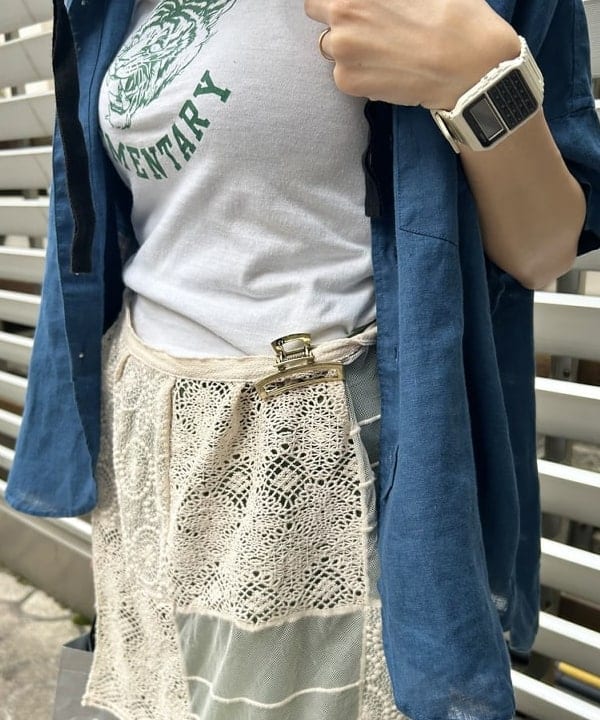 MATSUMOTO AMIさんの「BEAMS WOMEN｜リネン ソリッド スタンドカラーシャツ」を使ったコーディネート