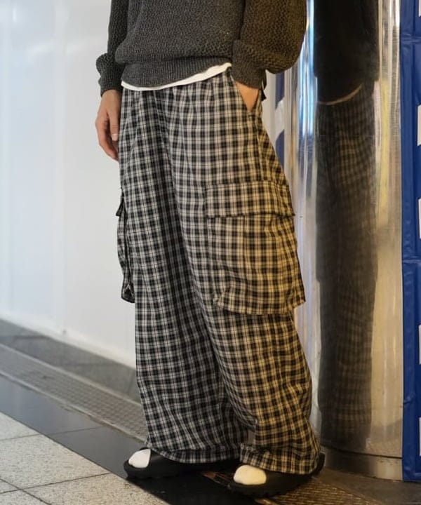 SUDOさんの「BEAMS WOMEN｜チェック カーゴ イージーパンツ」を使ったコーディネート