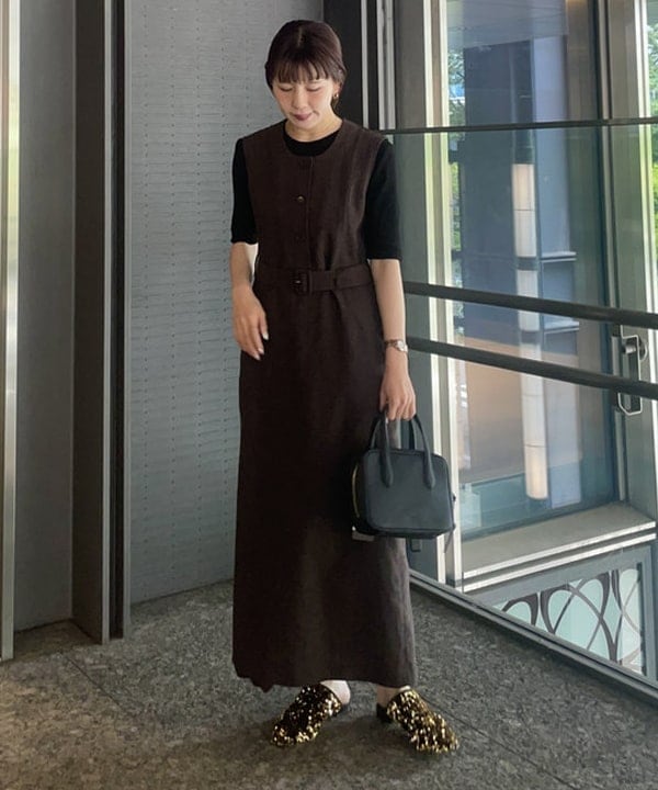 SAKAIさんの「BEAMS WOMEN｜【別注】スタイリスト佐藤佳菜子 × SLOANE / クルーネック リブTシャツ」を使ったコーディネート