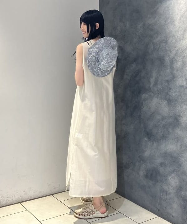 nodokaさんの「BEAMS WOMEN｜KEEN / UNEEKⅡCONVERTIBLE」を使ったコーディネート