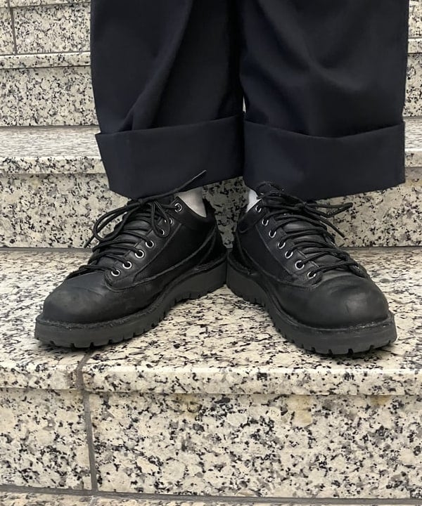 赤羽 花さんの「BEAMS WOMEN｜WAREHOUSE & CO. / 別注 ステンシル13 Tシャツ」を使ったコーディネート