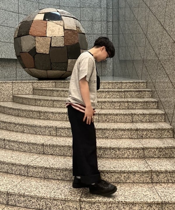 赤羽 花さんの「BEAMS WOMEN｜WAREHOUSE & CO. / 別注 ステンシル13 Tシャツ」を使ったコーディネート