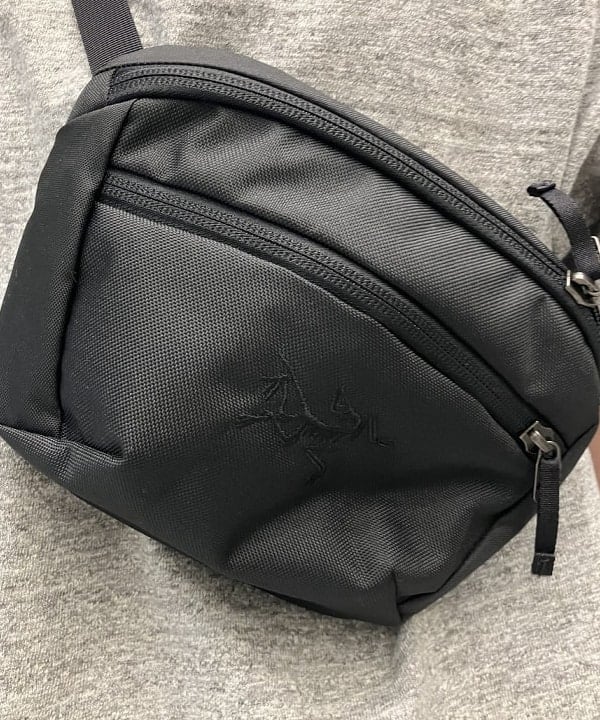 赤羽 花さんの「BEAMS WOMEN｜WAREHOUSE & CO. / 別注 ステンシル13 Tシャツ」を使ったコーディネート