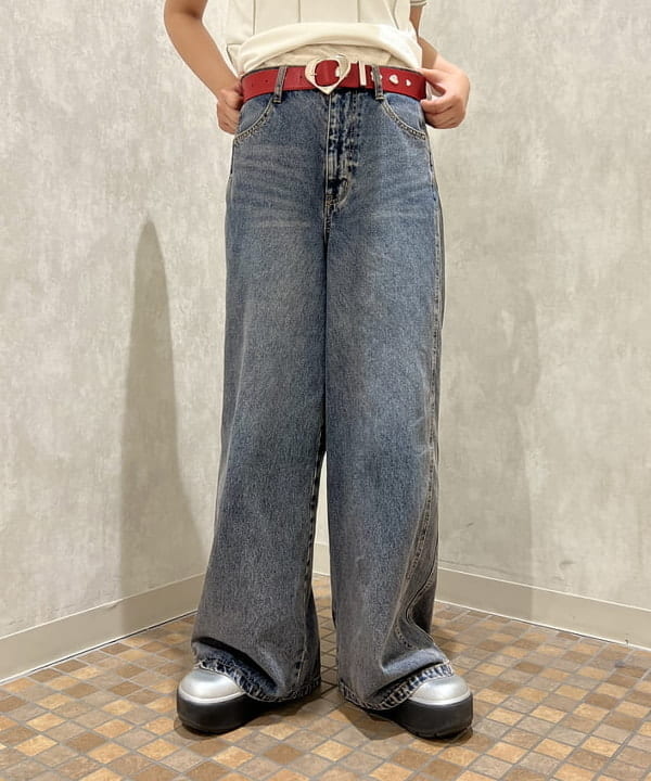 あさひさんの「BEAMS WOMEN｜オーバーダイ デニム パンツ」を使ったコーディネート