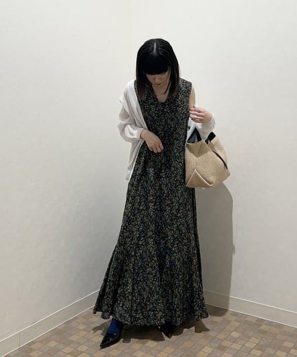 大槻 まひろさんの「BEAMS WOMEN｜VIOLAd&rsquo;ORO / SANDRO ラフィア 2WAY トートバッグ」を使ったコーディネート