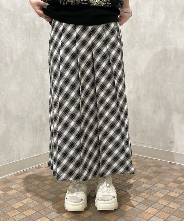 まゆちゃんさんの「BEAMS WOMEN｜チェック プリーツ スカート」を使ったコーディネート