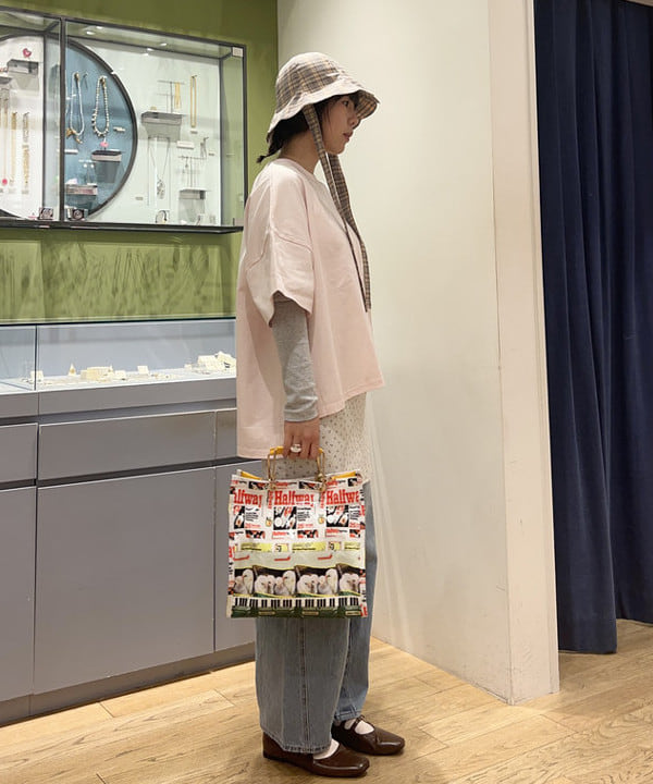 ヒナさんの「BEAMS WOMEN｜【別注】Champion / ショートスリーブ Tシャツ」を使ったコーディネート