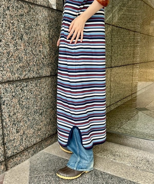 小原 もこさんの「BEAMS WOMEN｜マルチボーダー ワンピース」を使ったコーディネート