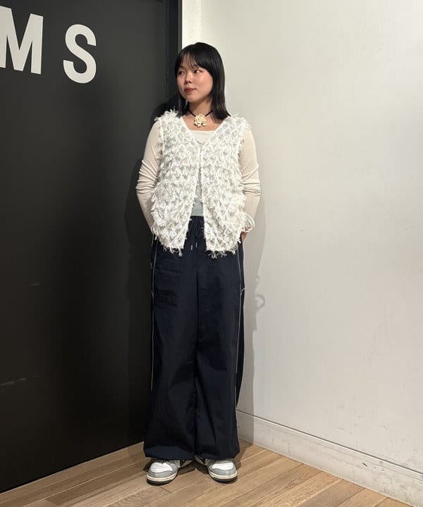 sakuraさんの「BEAMS WOMEN｜ストライプ キリカエ トラックパンツ」を使ったコーディネート