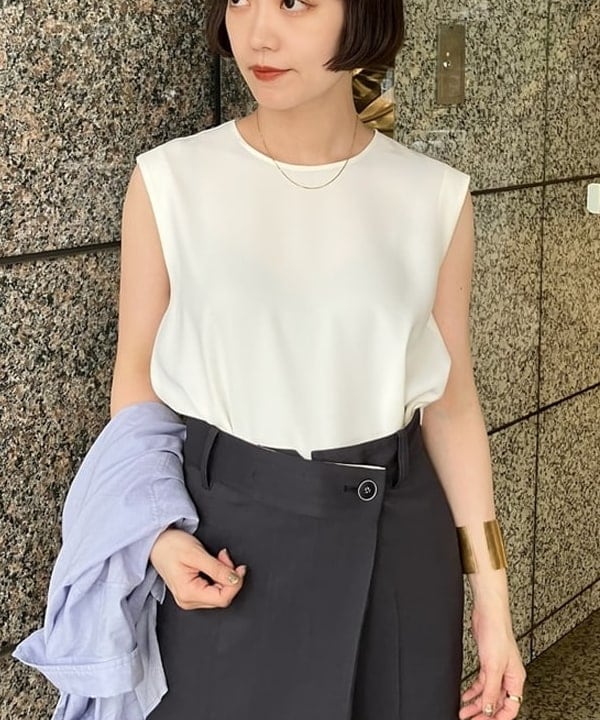 多田 日奈子さんの「BEAMS WOMEN｜ラップ タック ワイドパンツ」を使ったコーディネート