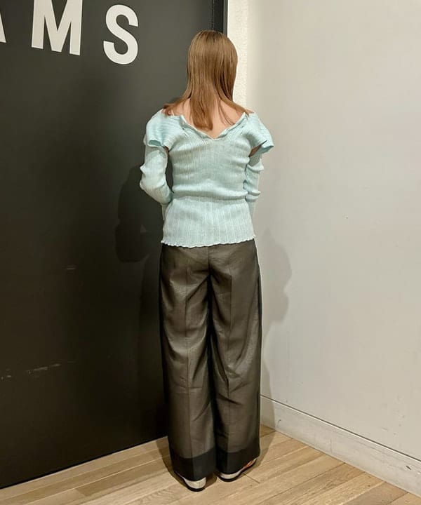 早川 萌子さんの「BEAMS WOMEN｜シアー レイヤード ワイド パンツ」を使ったコーディネート