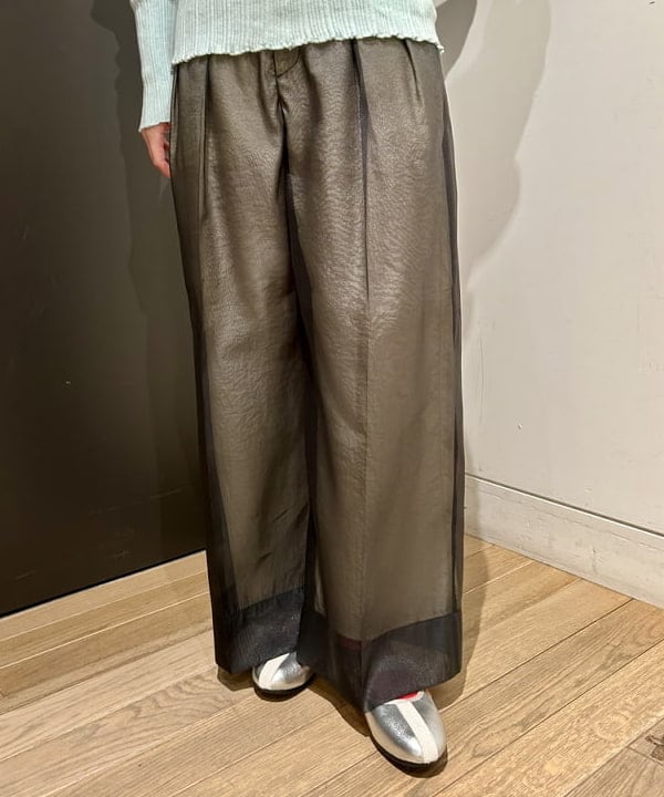 早川 萌子さんの「BEAMS WOMEN｜シアー レイヤード ワイド パンツ」を使ったコーディネート