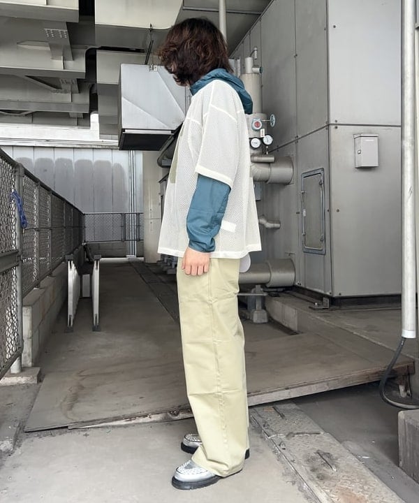 タマイユウトさんの「BEAMS WOMEN｜メッシュ プリント Tシャツ」を使ったコーディネート