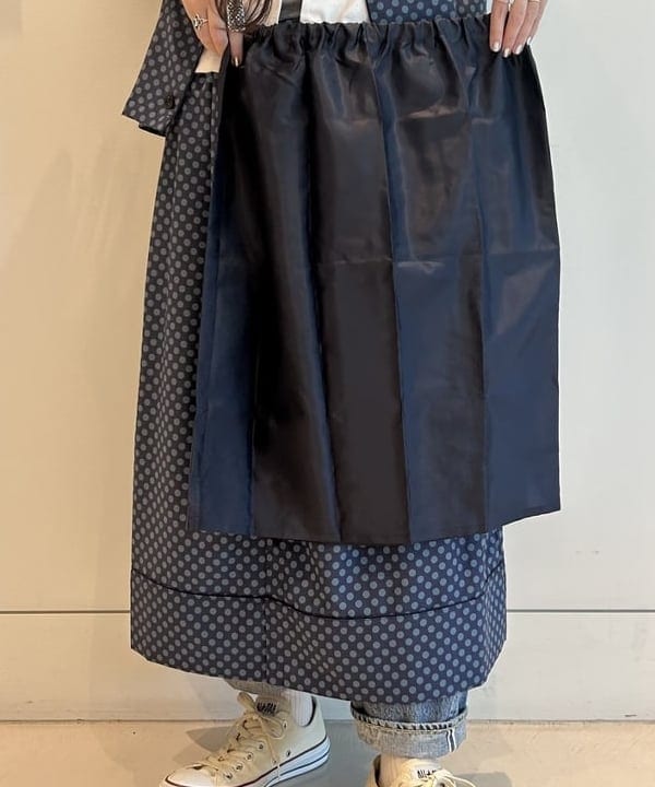 清水 彩乃さんの「BEAMS WOMEN｜ドット フロント オープン スカート」を使ったコーディネート