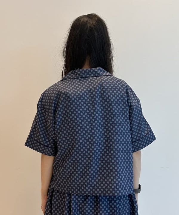 清水 彩乃さんの「BEAMS WOMEN｜ドット フロント オープン スカート」を使ったコーディネート