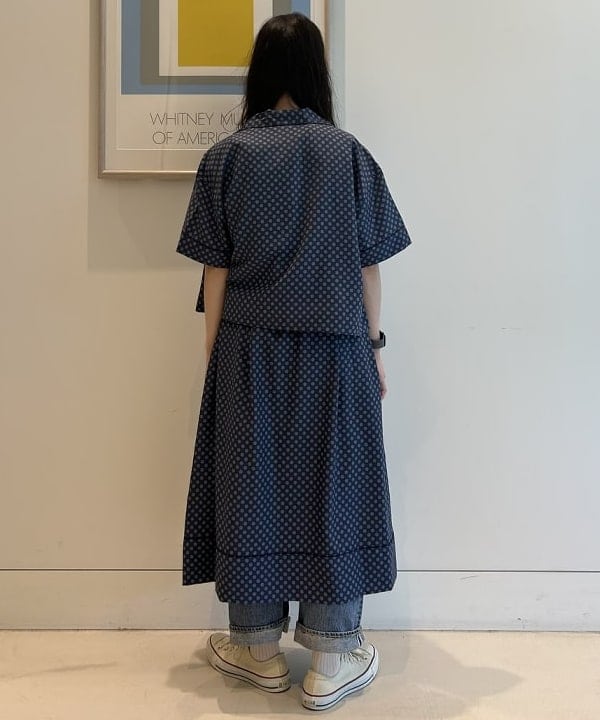 清水 彩乃さんの「BEAMS WOMEN｜ドット フロント オープン スカート」を使ったコーディネート