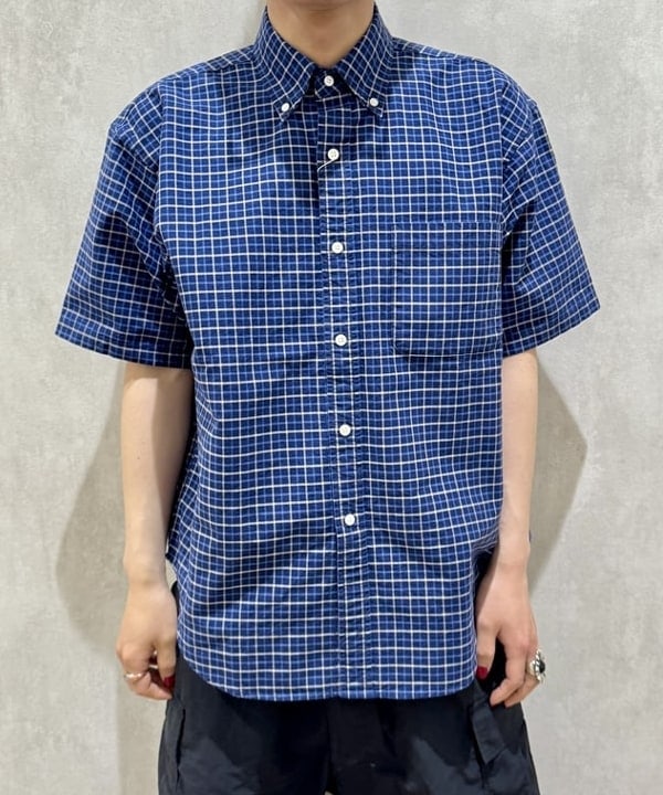 配島 孝明さんの「BEAMS WOMEN｜ワイドフィット 5分袖 ボタンダウンシャツ」を使ったコーディネート