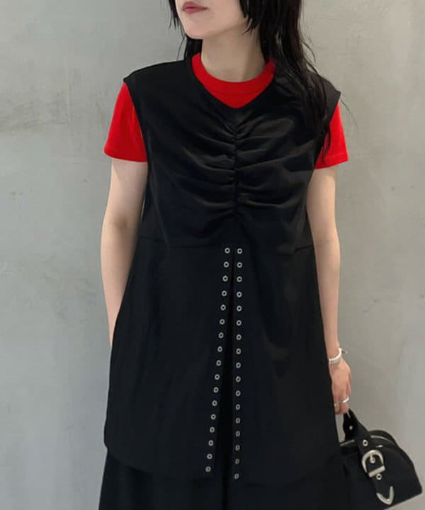 須賀さんの「BEAMS WOMEN｜ナイロン ボストン バッグ」を使ったコーディネート