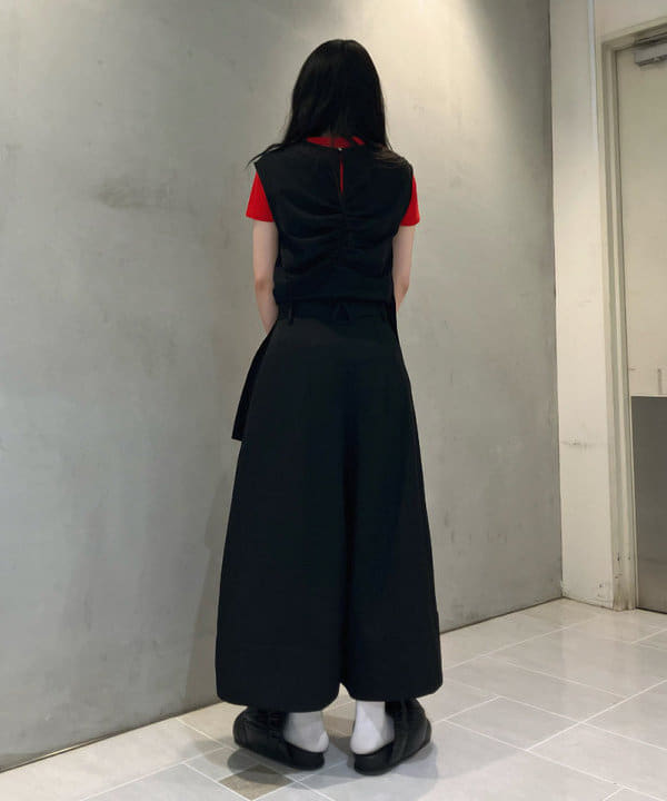 須賀さんの「BEAMS WOMEN｜ナイロン ボストン バッグ」を使ったコーディネート