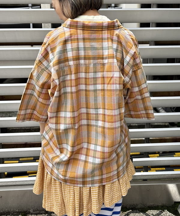 つぼさんの「BEAMS WOMEN｜チェック ショート シャツ」を使ったコーディネート