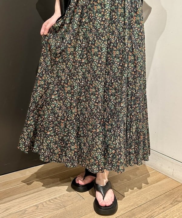 早川 萌子さんの「BEAMS WOMEN｜デニム ジップ ビスチェ」を使ったコーディネート