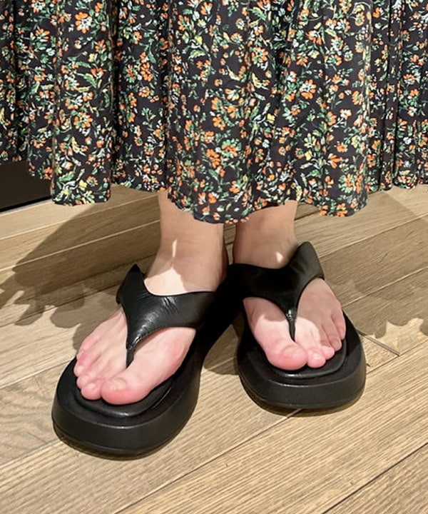 早川 萌子さんの「BEAMS WOMEN｜デニム ジップ ビスチェ」を使ったコーディネート