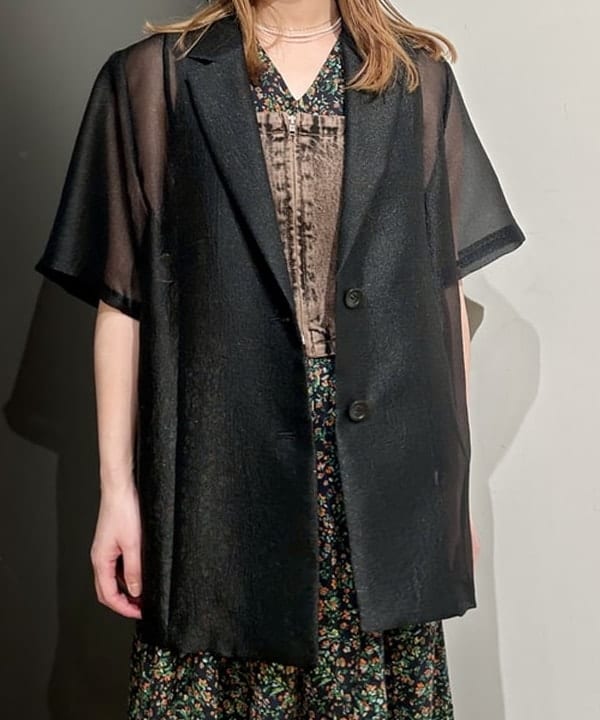 早川 萌子さんの「BEAMS WOMEN｜デニム ジップ ビスチェ」を使ったコーディネート