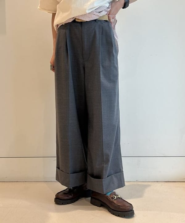 清水 彩乃さんの「BEAMS WOMEN｜ペーパー ライク ベルト」を使ったコーディネート