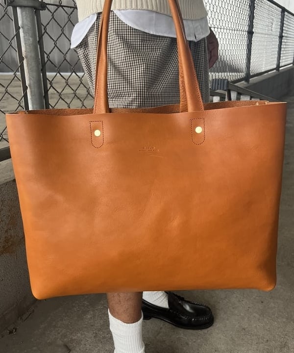 NADEL ナデールさんの「BEAMS WOMEN｜【別注】Gramicci / チェック ショーツ」を使ったコーディネート