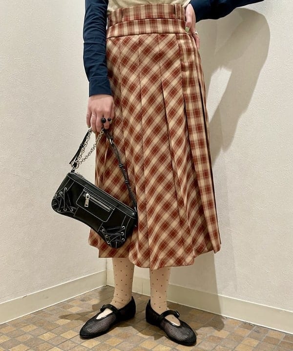 水野 萌香さんの「BEAMS WOMEN｜チェック プリーツ スカート」を使ったコーディネート