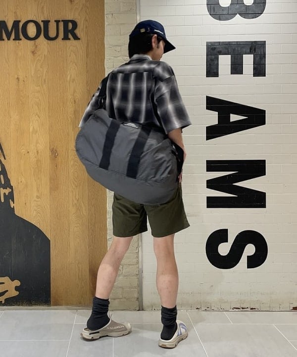 マツミヤさんの「BEAMS WOMEN｜オンブレ チェック ルーズ シャツ」を使ったコーディネート