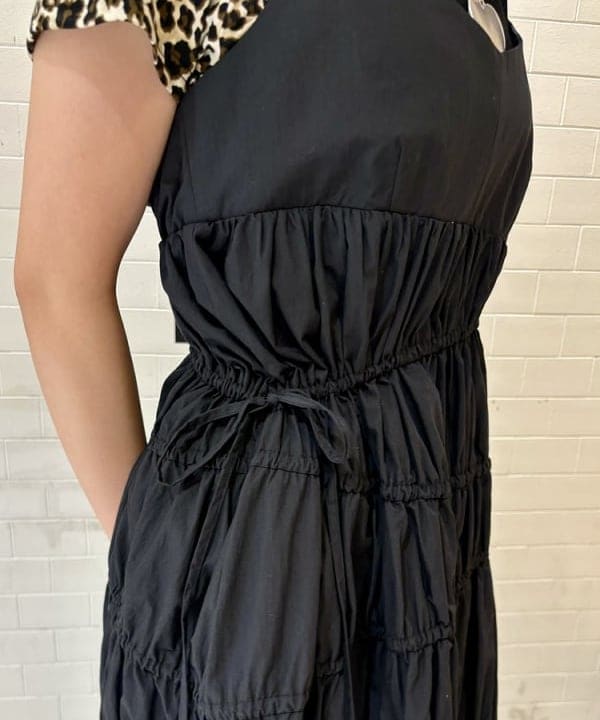 ヒカリさんの「BEAMS WOMEN｜フーディー ジップ ベスト」を使ったコーディネート