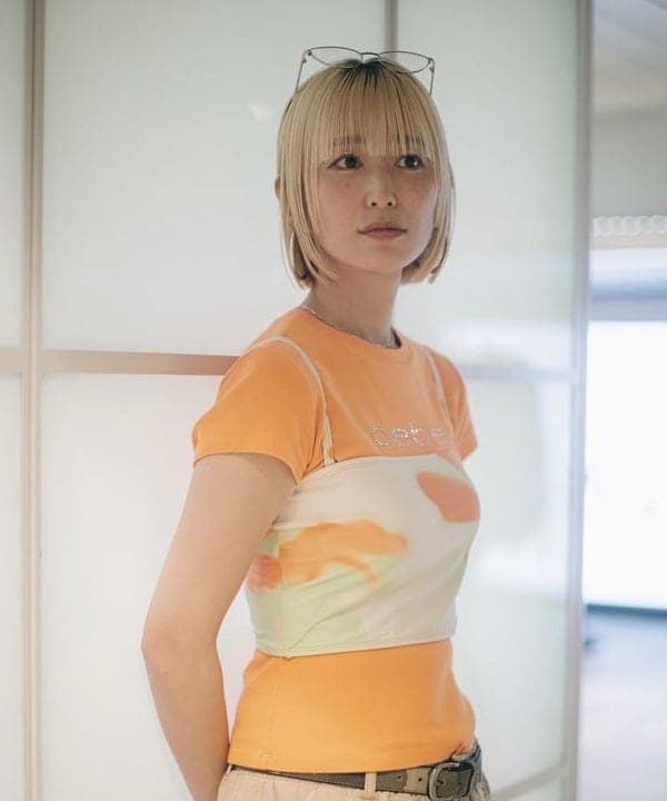 イトウミサキさんの「BEAMS WOMEN｜blicenscell × Ray BEAMS / 別注 bling ミニ バッグ」を使ったコーディネート