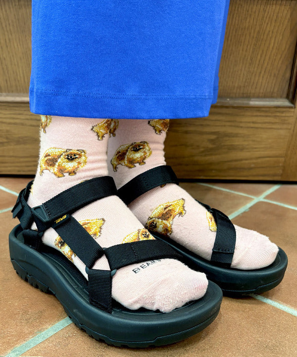 はっとりさんの「BEAMS WOMEN｜【別注】GOOD ROCK SPEED / NEW YORK CITY ワンピース」を使ったコーディネート