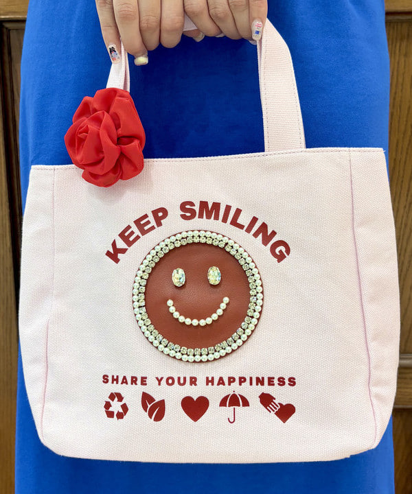 はっとりさんの「BEAMS WOMEN｜【別注】GOOD ROCK SPEED / NEW YORK CITY ワンピース」を使ったコーディネート