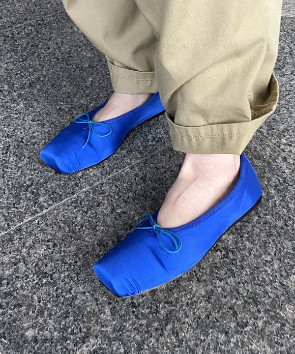 まゆちゃんさんの「BEAMS WOMEN｜【別注】Anniel / サテン バレエ シューズ」を使ったコーディネート