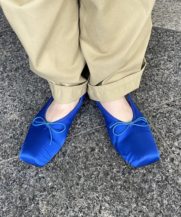 まゆちゃんさんの「BEAMS WOMEN｜【別注】Anniel / サテン バレエ シューズ」を使ったコーディネート