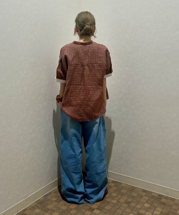 小原 もこさんの「BEAMS WOMEN｜ARROW NOVELTY / コンチョ ベルト 22FW」を使ったコーディネート