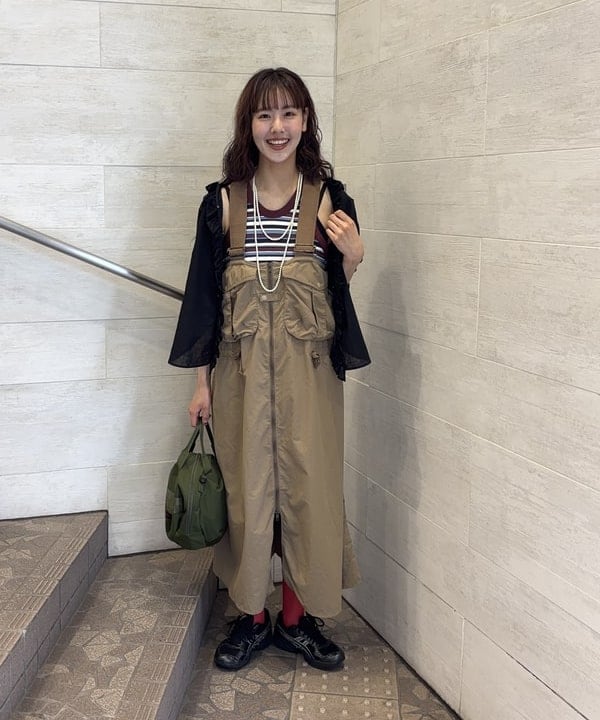 み　う　ちさんの「BEAMS WOMEN｜コットン リネン フリル ギャザー ショートスリーブ」を使ったコーディネート