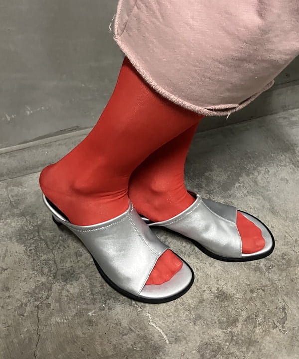 シマダリツコさんの「BEAMS WOMEN｜ストレッチレース クルーネック Tシャツ」を使ったコーディネート