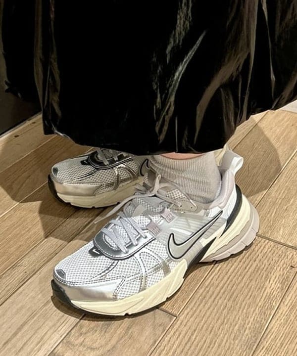 早川 萌子さんの「BEAMS WOMEN｜フロント リボン ノースリーブ トップス」を使ったコーディネート