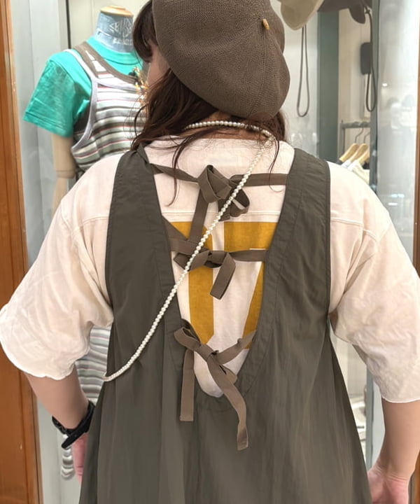 kawaiさんの「BEAMS WOMEN｜ナイロン タッサー C-1 ノースリーブ ワンピース」を使ったコーディネート