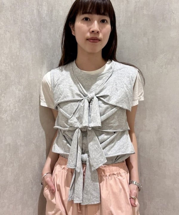 はやしあかねさんの「BEAMS WOMEN｜フロント リボン ノースリーブ トップス」を使ったコーディネート