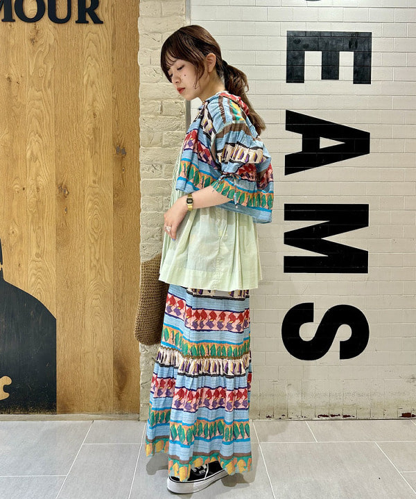 ナツハさんの「BEAMS WOMEN｜セミノール プリント スカート」を使ったコーディネート