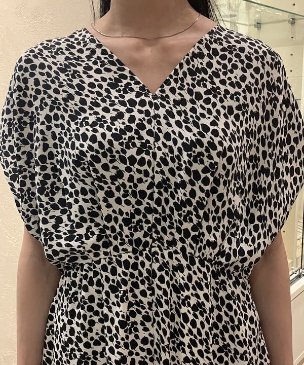 nodokaさんの「BEAMS WOMEN｜フォレスト Vネック フレアワンピース」を使ったコーディネート