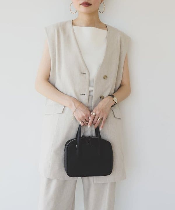 SANOさんの「BEAMS WOMEN｜【別注】TICCA / ソリッド リネン ロング ジレ」を使ったコーディネート