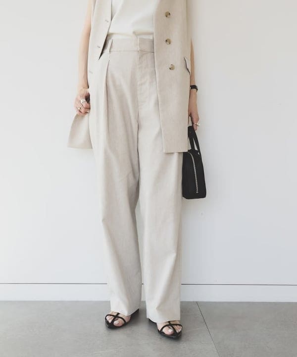 SANOさんの「BEAMS WOMEN｜【別注】TICCA / ソリッド リネン ロング ジレ」を使ったコーディネート