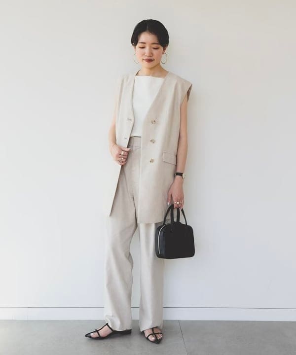 SANOさんの「BEAMS WOMEN｜【別注】TICCA / ソリッド リネン ロング ジレ」を使ったコーディネート