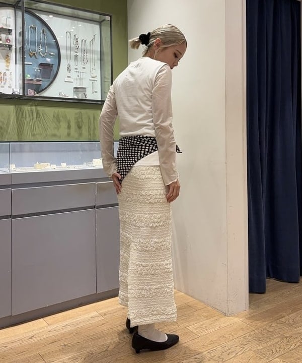 山本 里南さんの「BEAMS WOMEN｜フロント リボン ノースリーブ トップス」を使ったコーディネート